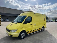 Mercedes - 2006 - sprinter 316 ambulance - personenauto - afbeelding 12 van  39
