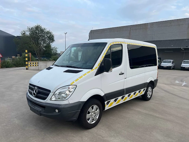 Mercedes - 2010 - sprinter rolstoelvervoer - personenauto - afbeelding 22 van  28