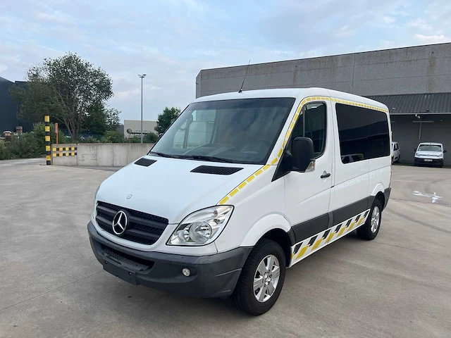 Mercedes - 2010 - sprinter rolstoelvervoer - personenauto - afbeelding 25 van  28