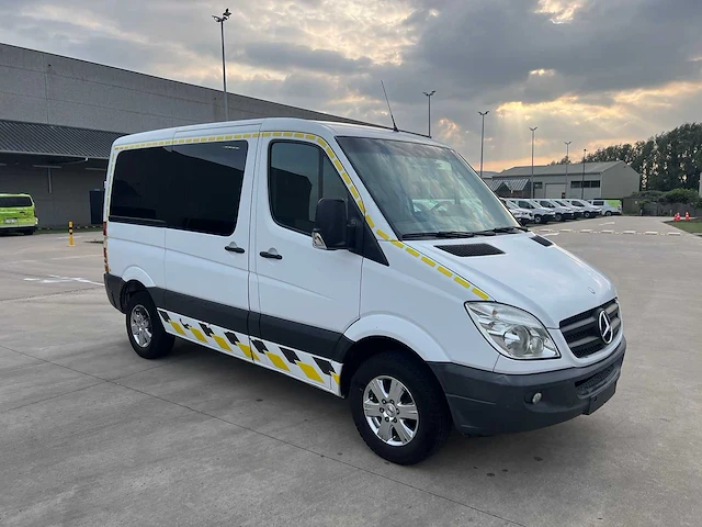 Mercedes - 2010 - sprinter rolstoelvervoer - personenauto - afbeelding 28 van  28