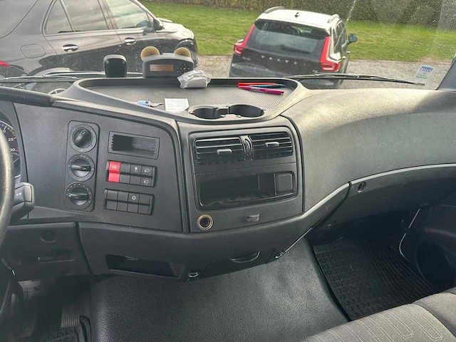 Mercedes - 2014 - 1223 - vrachtwagen - afbeelding 8 van  19