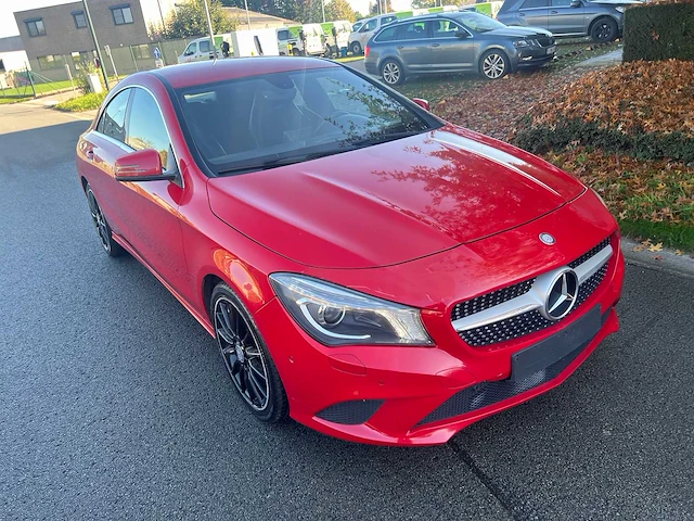 Mercedes - 2014 - cla220 cdi - 220 - personenauto - afbeelding 10 van  28