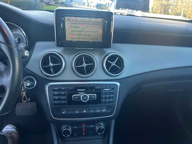 Mercedes - 2014 - cla220 cdi - 220 - personenauto - afbeelding 17 van  28