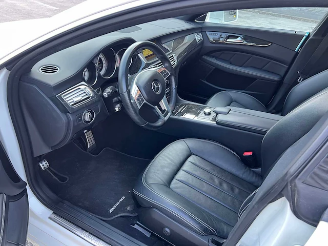 Mercedes - 2014 - cls550 - 550 - personenauto - afbeelding 11 van  30