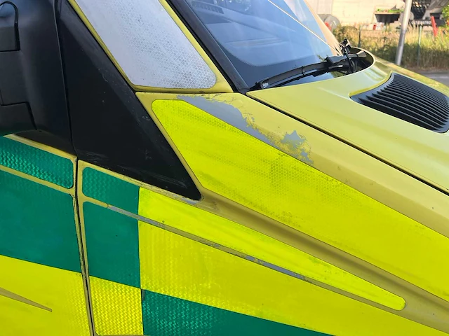 Mercedes - 2015 - sprinter 316 - ambulance - personenauto - afbeelding 19 van  40