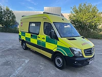 Mercedes - 2015 - sprinter 316 - ambulance - personenauto - afbeelding 40 van  40