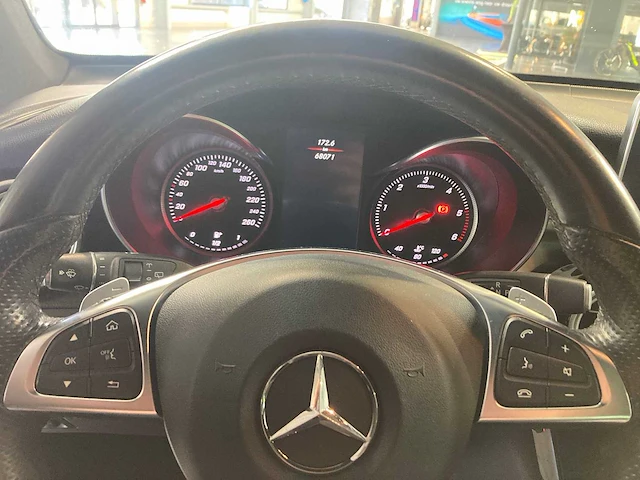 Mercedes - 2018 - glc - 250 4matic - personenauto - afbeelding 4 van  20