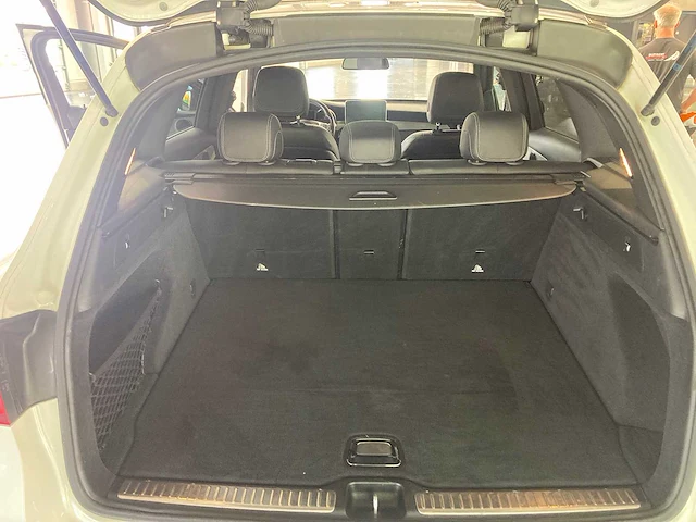 Mercedes - 2018 - glc - 250 4matic - personenauto - afbeelding 11 van  20