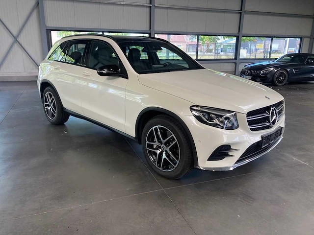Mercedes - 2018 - glc - 250 4matic - personenauto - afbeelding 16 van  20