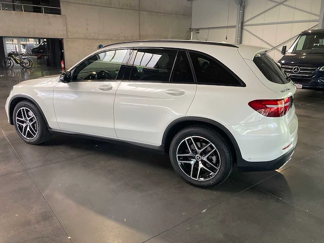 Mercedes - 2018 - glc - 250 4matic - personenauto - afbeelding 17 van  20