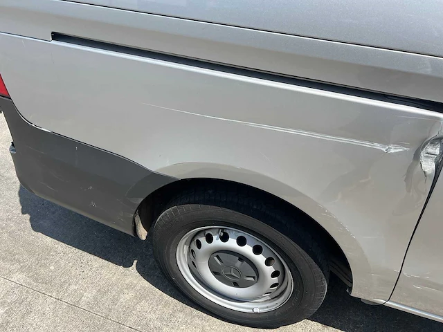 Mercedes - 2021 - vito - personenauto - afbeelding 3 van  30