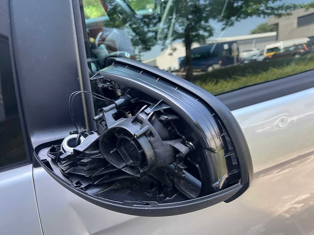 Mercedes - 2021 - vito - personenauto - afbeelding 18 van  30