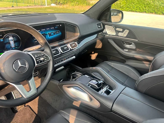 Mercedes - 2023 - gls600 maybach - maybach - personenauto - afbeelding 43 van  48