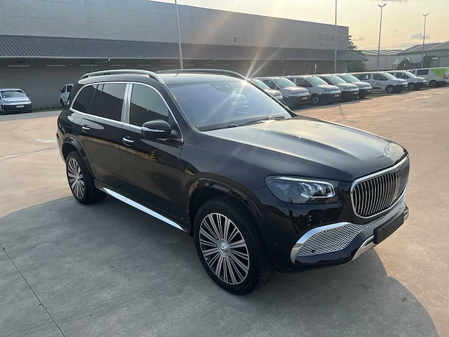 Mercedes - 2023 - gls600 maybach - maybach - personenauto - afbeelding 46 van  48