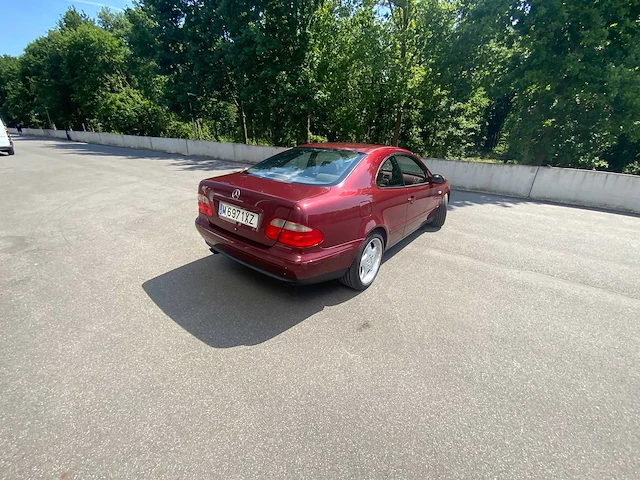 Mercedes - 320 sport - clk - oldtimer/yountimer - afbeelding 17 van  49