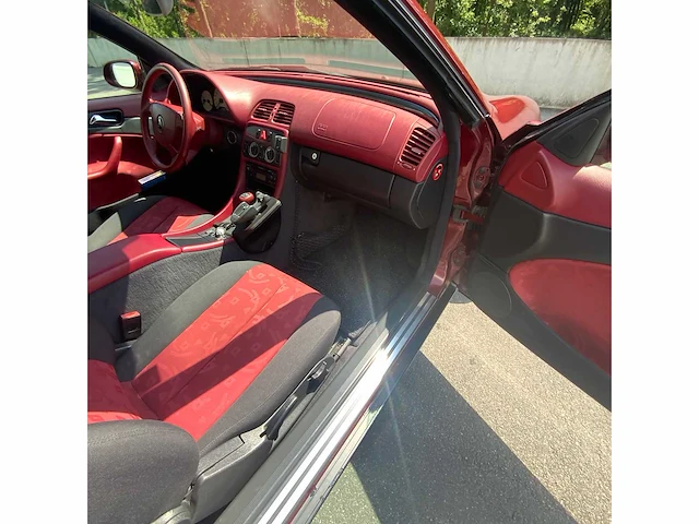 Mercedes - 320 sport - clk - oldtimer/yountimer - afbeelding 30 van  49