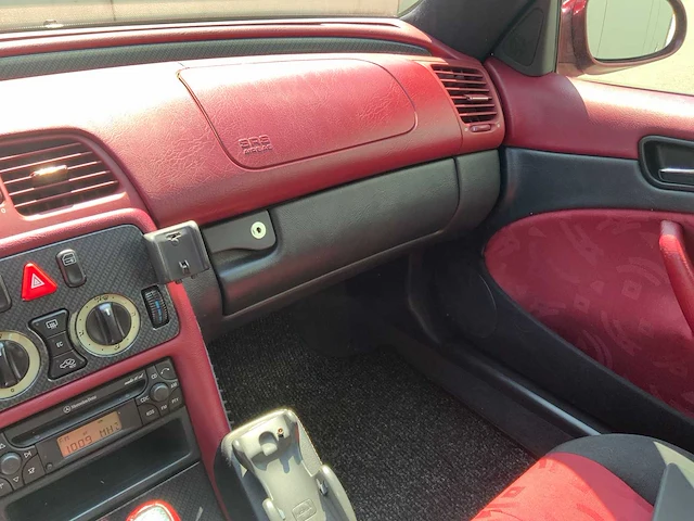 Mercedes - 320 sport - clk - oldtimer/yountimer - afbeelding 46 van  49