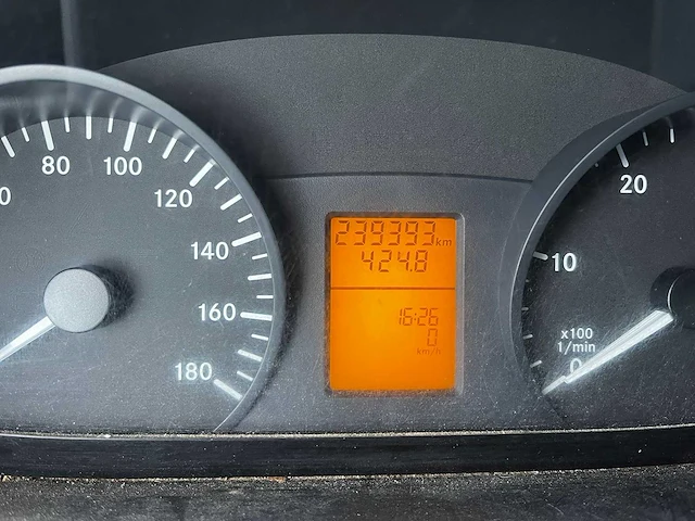 Mercedes - 4x4 - sprinter - mercedes sprinter - afbeelding 21 van  21