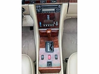 Mercedes - 560 sl - oldtimer - afbeelding 7 van  31