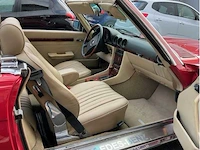 Mercedes - 560 sl - oldtimer - afbeelding 10 van  31