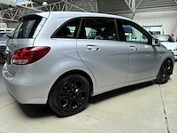 Mercedes - b - 200 - car - 2015 - afbeelding 12 van  24