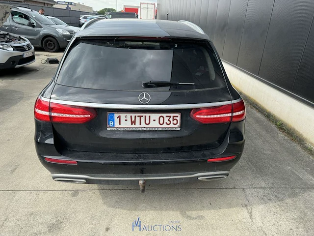 Mercedes - benz e220d - 2018 - afbeelding 10 van  13