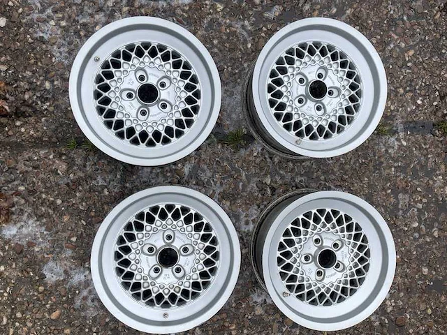 Mercedes - bundt - gullideckel - bbs - velg - afbeelding 5 van  9