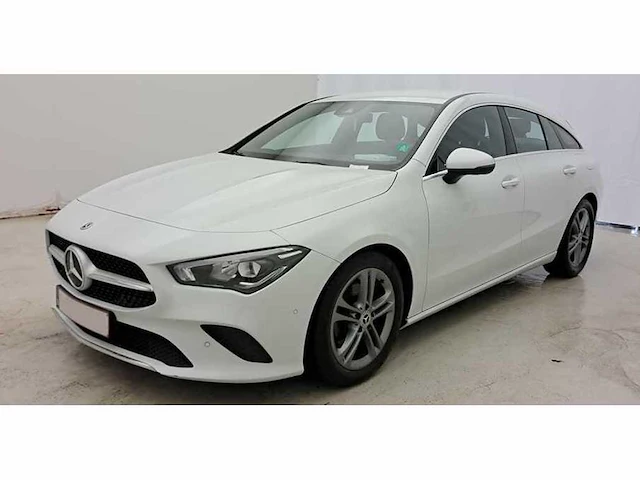 Mercedes - cla200d shooting brake - car - 02-03-2020 - afbeelding 5 van  8