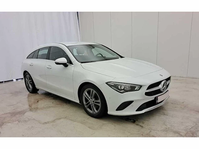 Mercedes - cla200d shooting brake - car - 02-03-2020 - afbeelding 7 van  8
