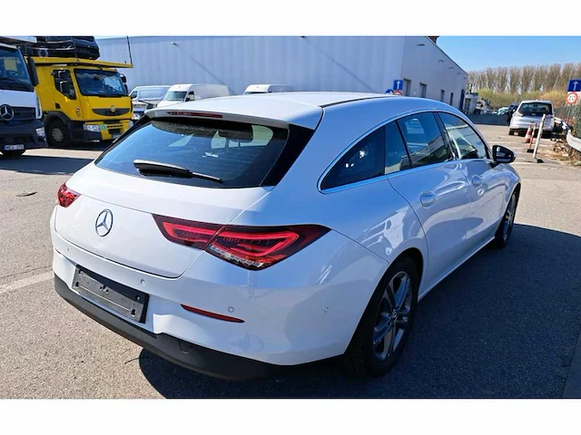 Mercedes - cla200d shooting brake - car - 02-03-2020 - afbeelding 8 van  8