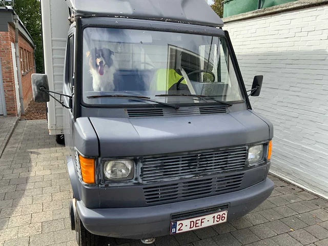 Mercedes - mercedes 410 paardentransport - lichte vracht 3.5t. - oldtimer lichte vracht - afbeelding 12 van  39