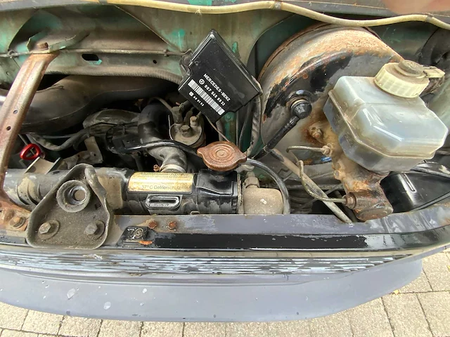 Mercedes - mercedes 410 paardentransport - lichte vracht 3.5t. - oldtimer lichte vracht - afbeelding 27 van  39
