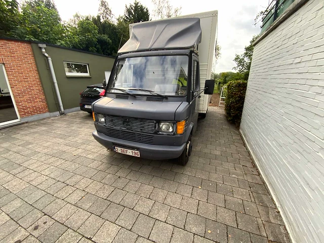 Mercedes - mercedes 410 paardentransport - lichte vracht 3.5t. - oldtimer lichte vracht - afbeelding 36 van  39