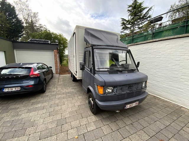Mercedes - mercedes 410 paardentransport - lichte vracht 3.5t. - oldtimer lichte vracht - afbeelding 39 van  39