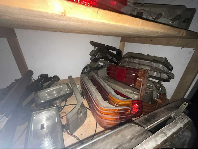 Mercedes - sl r 107 - pagode - onderdelen / onderdelen - carrosserie - afbeelding 3 van  128