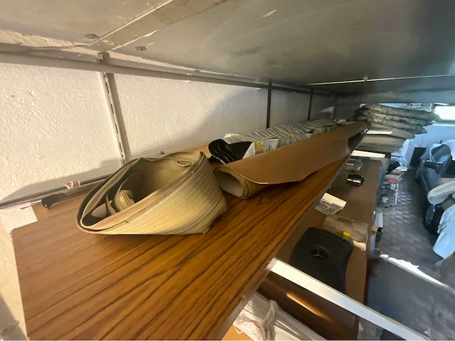Mercedes - sl r 107 - pagode - onderdelen / onderdelen - carrosserie - afbeelding 15 van  128
