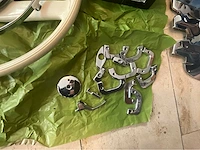 Mercedes - sl r 107 - pagode - onderdelen / onderdelen - carrosserie - afbeelding 39 van  128