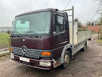 Mercedes - vrachtwagen - afbeelding 1 van  23