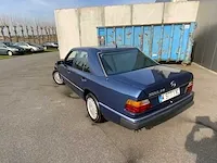 Mercedes - w 124 - 300e 24v - oldtimer - afbeelding 3 van  38