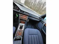 Mercedes - w 124 - 300e 24v - oldtimer - afbeelding 8 van  38