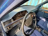 Mercedes - w 124 - 300e 24v - oldtimer - afbeelding 13 van  38