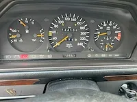 Mercedes - w 124 300e - oldtimer - afbeelding 15 van  16