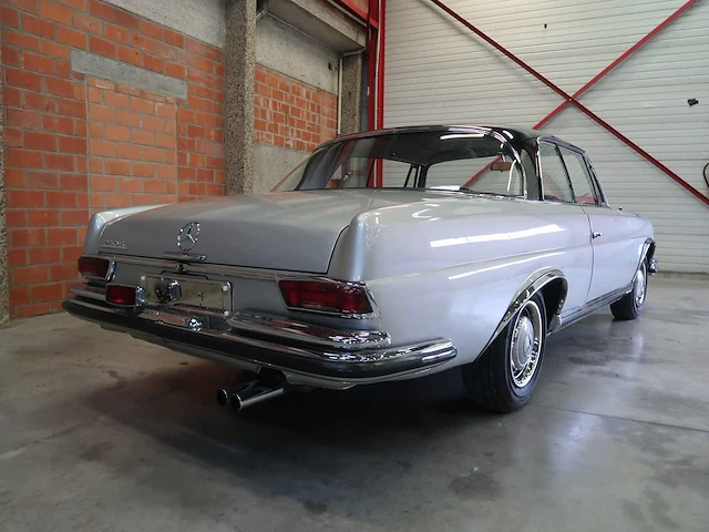 Mercedes - w111 - 250se - mercedes 250 se coupe - afbeelding 12 van  99