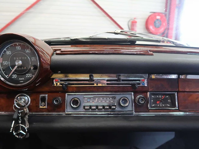Mercedes - w111 - 250se - mercedes 250 se coupe - afbeelding 68 van  99