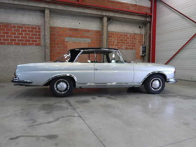Mercedes - w111 - 250se - mercedes 250 se coupe - afbeelding 9 van  99