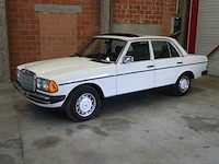 Mercedes - w123 - 240d - klassieke auto's >15 - afbeelding 15 van  89