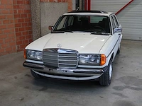Mercedes - w123 - 240d - klassieke auto's >15 - afbeelding 17 van  89