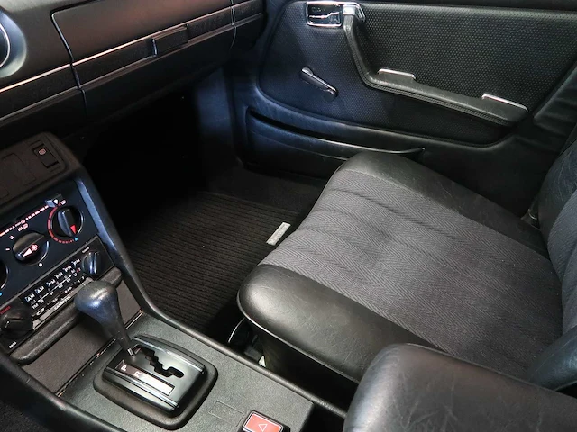 Mercedes - w123 - 240d - klassieke auto's >15 - afbeelding 35 van  89