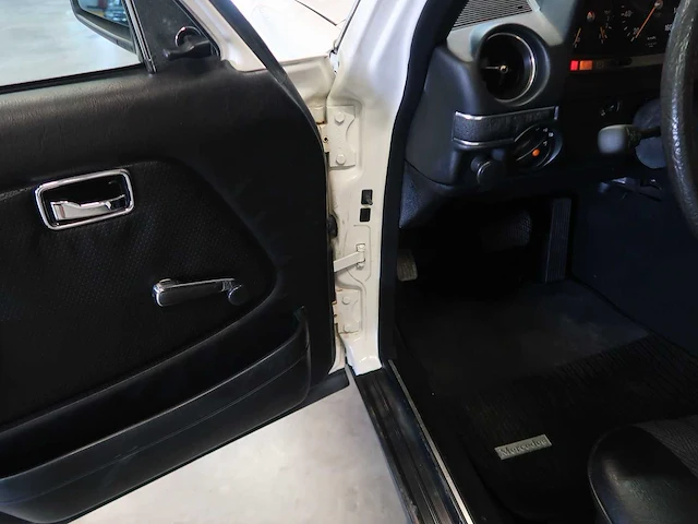 Mercedes - w123 - 240d - klassieke auto's >15 - afbeelding 41 van  89