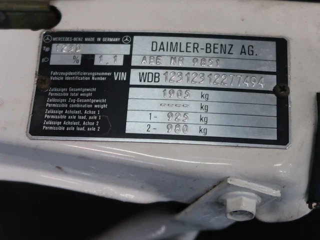 Mercedes - w123 - 240d - klassieke auto's >15 - afbeelding 60 van  89